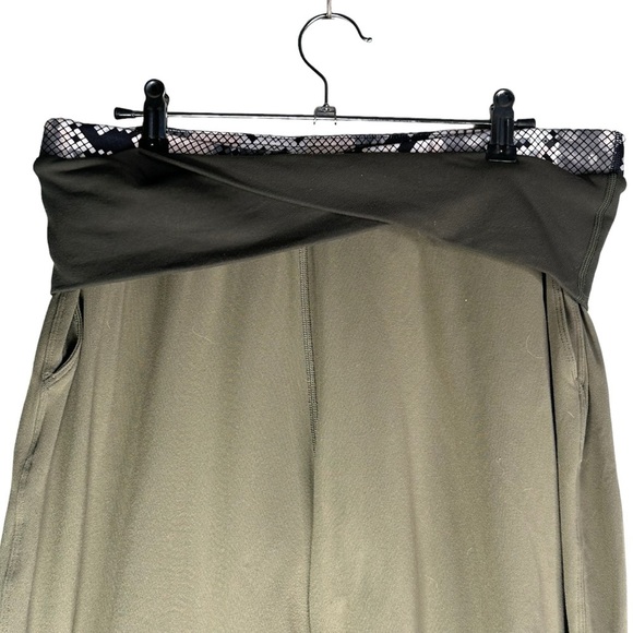 Lululemon Sunset Salutation Cropped leggings loose fit ruched, pockets , Sz 12 - Picture 9 of 10